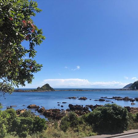 ウェリントンSeafront Haven In Island Bay With Deck, Outdoor Bath, And Parkingアパートメント エクステリア 写真