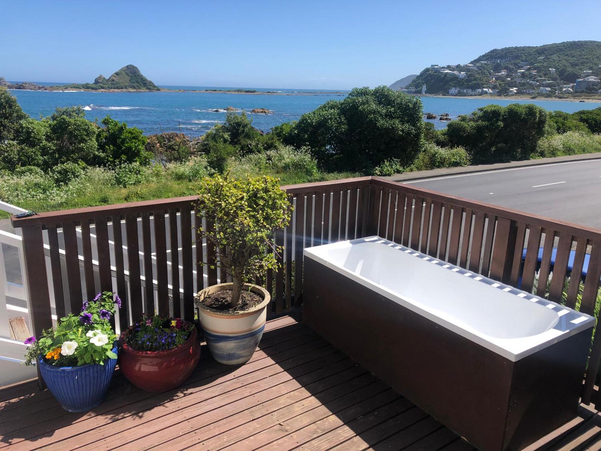 ウェリントンSeafront Haven In Island Bay With Deck, Outdoor Bath, And Parkingアパートメント エクステリア 写真